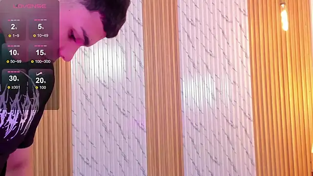 Snapshot of james_jonnes chatting on 19, 11, 2025 james jonnes online show from 19, 11, 2025