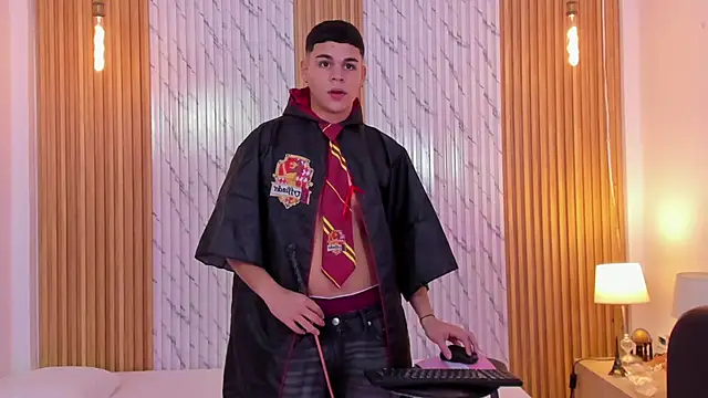 Snapshot of james_jonnes chatting on 31, 10, 2025 james jonnes online show from 31, 10, 2025