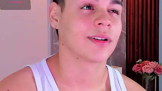 Snapshot of james_jonnes chatting on 27, 11, 2025 james jonnes online show from 27, 11, 2025