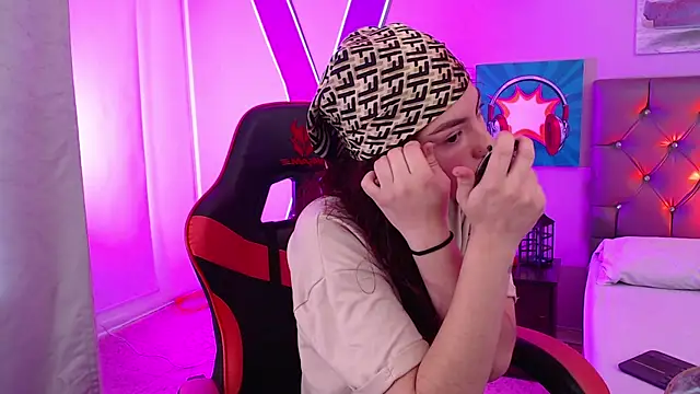 Sabriinaa Foxx online show from 29, 10, 2025