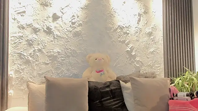 joselin rouse online show from 8, 4, 2026