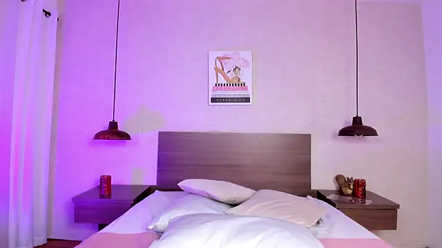 Snapshot of cloehill_ chatting on 2, 12, 2025 cloehill online show from 2, 12, 2025