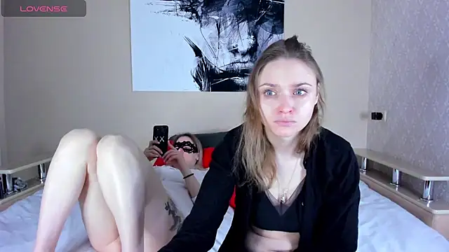 Linda Bryant-Eva online show from 17, 11, 2025