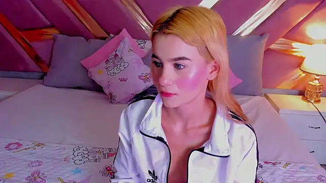 ChloeLaurentt online show from 13, 1, 2026