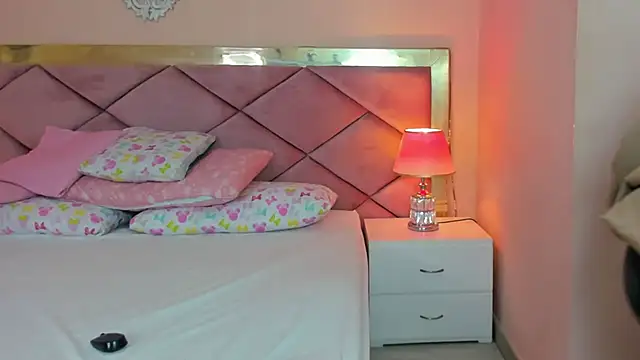 ChloeLaurentt online show from 6, 2, 2026