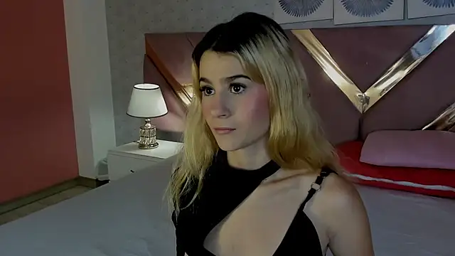 ChloeLaurentt online show from 2, 12, 2025