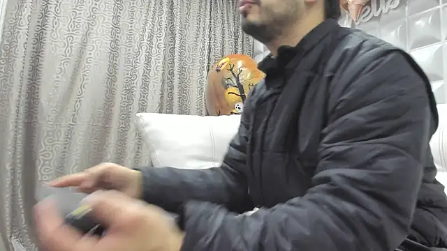 Jack Daniel   online show from 27, 10, 2025