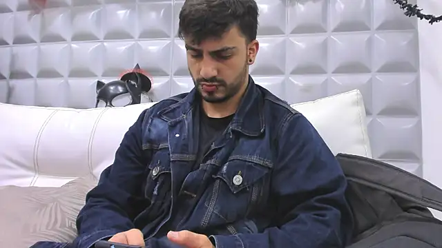 Jack Daniel   online show from 25, 10, 2025