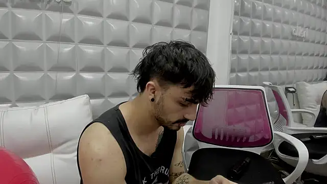 Jack Daniel   online show from 2, 12, 2025