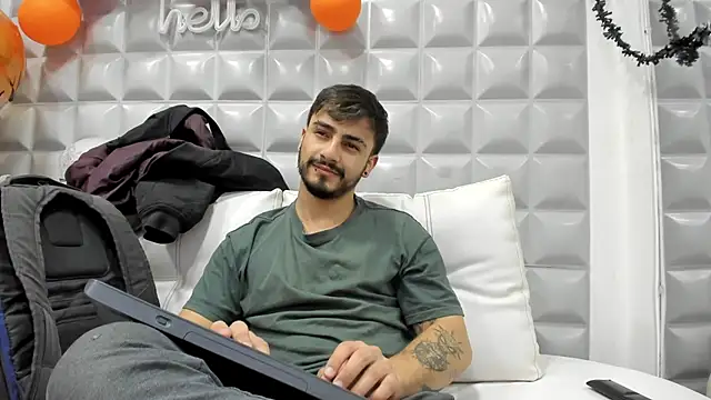 Jack Daniel   online show from 21, 10, 2025