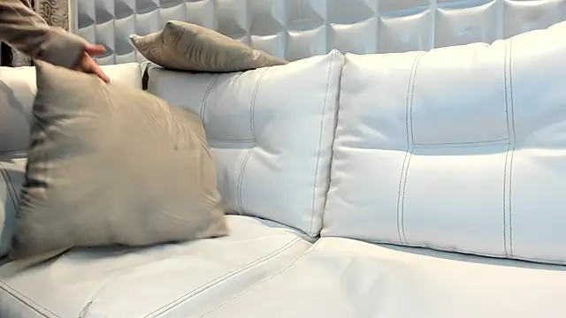 Jack Daniel   online show from 11, 11, 2025