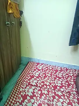 Stud 84780 online show from 28, 11, 2025