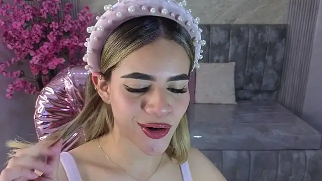 lilith4 s online show from 4, 11, 2025