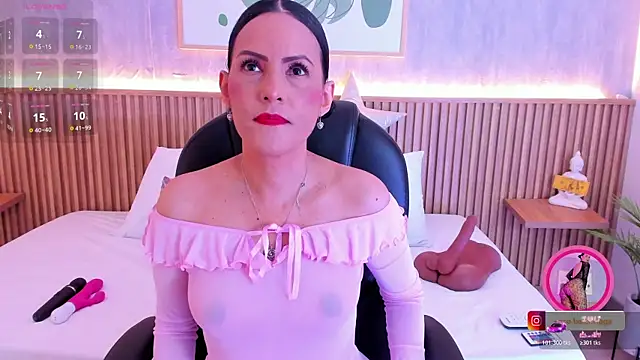 Coco-balenciaga online show from 1, 11, 2025