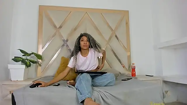 angelkyraasm online show from 14, 12, 2025