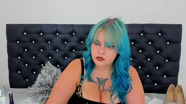 LunaWetPussy online show from 2, 7, 2026