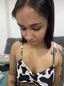 Isabella-Teen online show from 28, 11, 2025