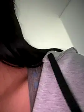 Isabella-Teen online show from 29, 9, 2025