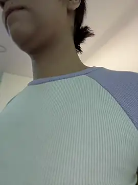 Isabella-Teen online show from 21, 12, 2025