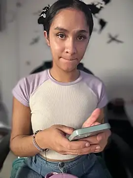 Isabella-Teen online show from 11, 5, 2026