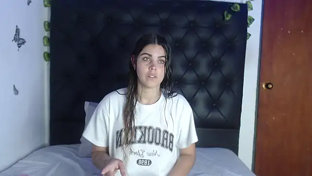 Snapshot of isabel_09 chatting on 7, 5, 2026 isabel 09 online show from 7, 5, 2026