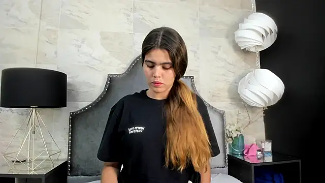 isabel 09 online show from 3, 10, 2025