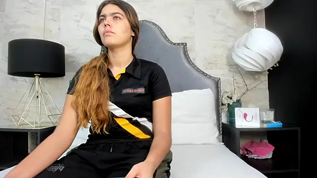 isabel 09 online show from 2, 10, 2025