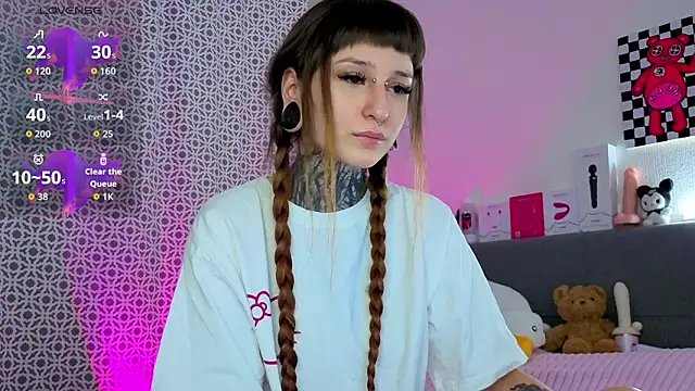 LilithPoison online show from 12, 2, 2026