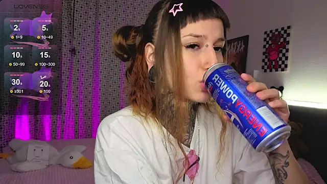 LilithPoison online show from 7, 11, 2025