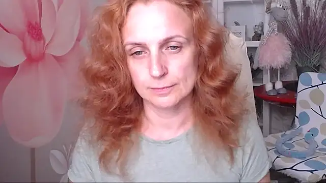 Snapshot of Venus_love1 chatting on 12, 6, 2026 Venus love1 online show from 12, 6, 2026