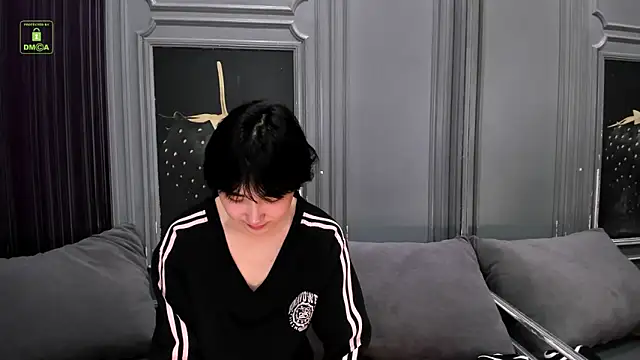 HeejinWang online show from 6, 5, 2026