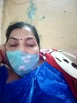 Snapshot of Love-890 chatting on 8, 10, 2025 Love-890 online show from 8, 10, 2025