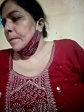 Snapshot of Love-890 chatting on 8, 10, 2025 Love-890 online show from 8, 10, 2025