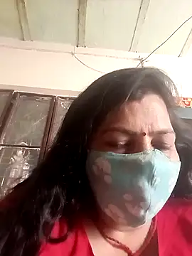 Snapshot of Love-890 chatting on 5, 10, 2025 Love-890 online show from 5, 10, 2025