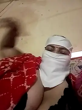 Snapshot of Love-890 chatting on 14, 10, 2025 Love-890 online show from 14, 10, 2025