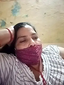 Snapshot of Love-890 chatting on 17, 9, 2025 Love-890 online show from 17, 9, 2025