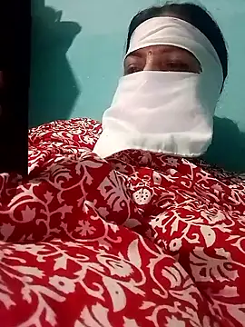 Snapshot of Love-890 chatting on 19, 11, 2025 Love-890 online show from 19, 11, 2025