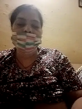 Snapshot of Love-890 chatting on 15, 9, 2025 Love-890 online show from 15, 9, 2025