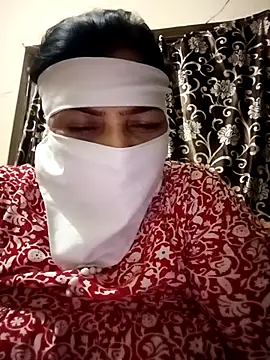 Snapshot of Love-890 chatting on 6, 11, 2025 Love-890 online show from 6, 11, 2025