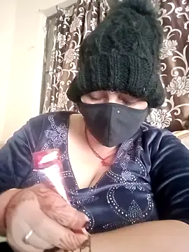 Snapshot of Love-890 chatting on 27, 11, 2025 Love-890 online show from 27, 11, 2025