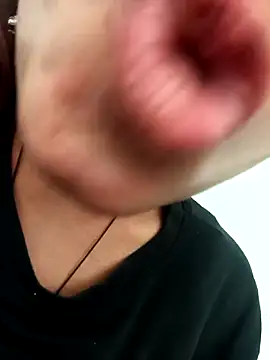 Aaisha-16 online show from 3, 3, 2026