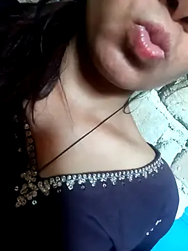 Aaisha-16 online show from 1, 4, 2026