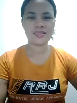 Snapshot of sweet_bella16 chatting on 15, 10, 2025 sweet bella16 online show from 15, 10, 2025