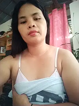 Snapshot of sweet_bella16 chatting on 21, 9, 2025 sweet bella16 online show from 21, 9, 2025