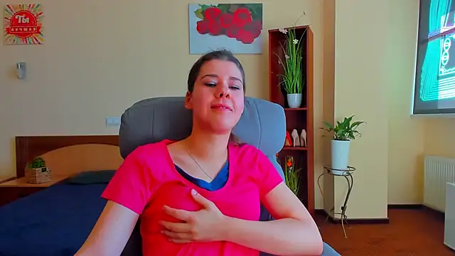 Joannia online show from 5, 10, 2025