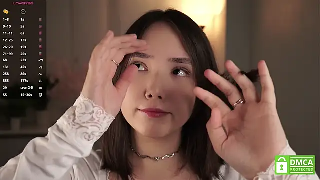 RenaeConnerley online show from 18, 11, 2025