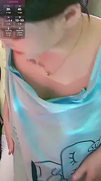 Snapshot of lulu5211 chatting on 19, 11, 2025 lulu5211 online show from 19, 11, 2025