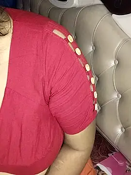 Chubby bhabhi  online show from 6, 10, 2025