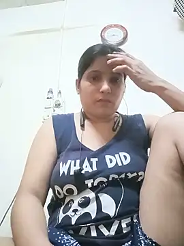 aliya-jaan71 online show from 10, 6, 2026