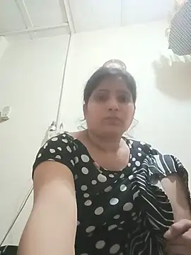 aliya-jaan71 online show from 4, 6, 2026